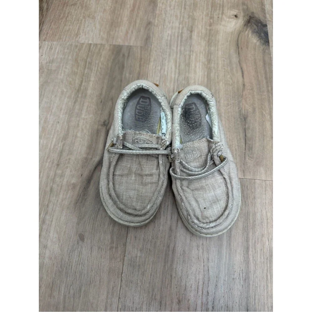 Hey Dude lightweight canvas